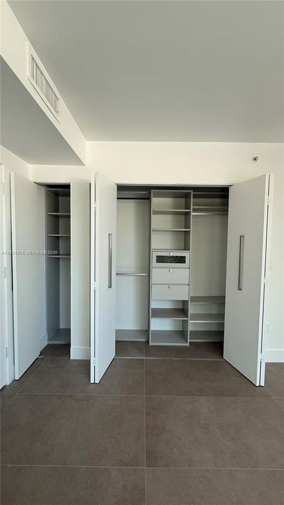 For Rent: $4,450 (2 beds, 2 baths, 1175 Square Feet)