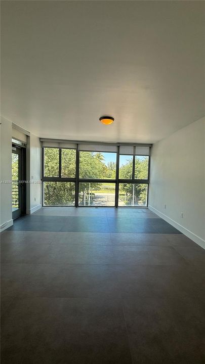 For Rent: $4,450 (2 beds, 2 baths, 1175 Square Feet)