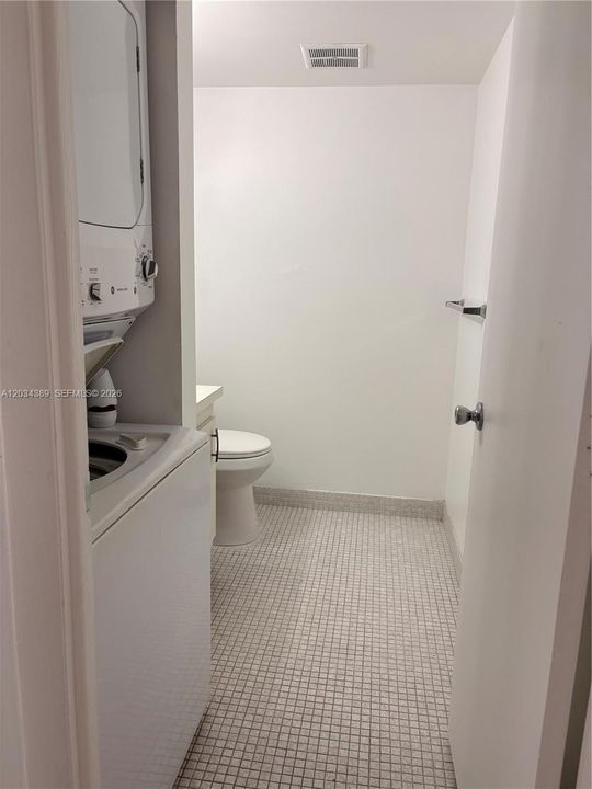 For Rent: $1,575 (1 beds, 1 baths, 783 Square Feet)
