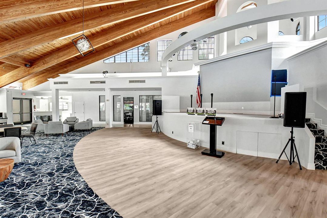 LEXINGTON CLUB