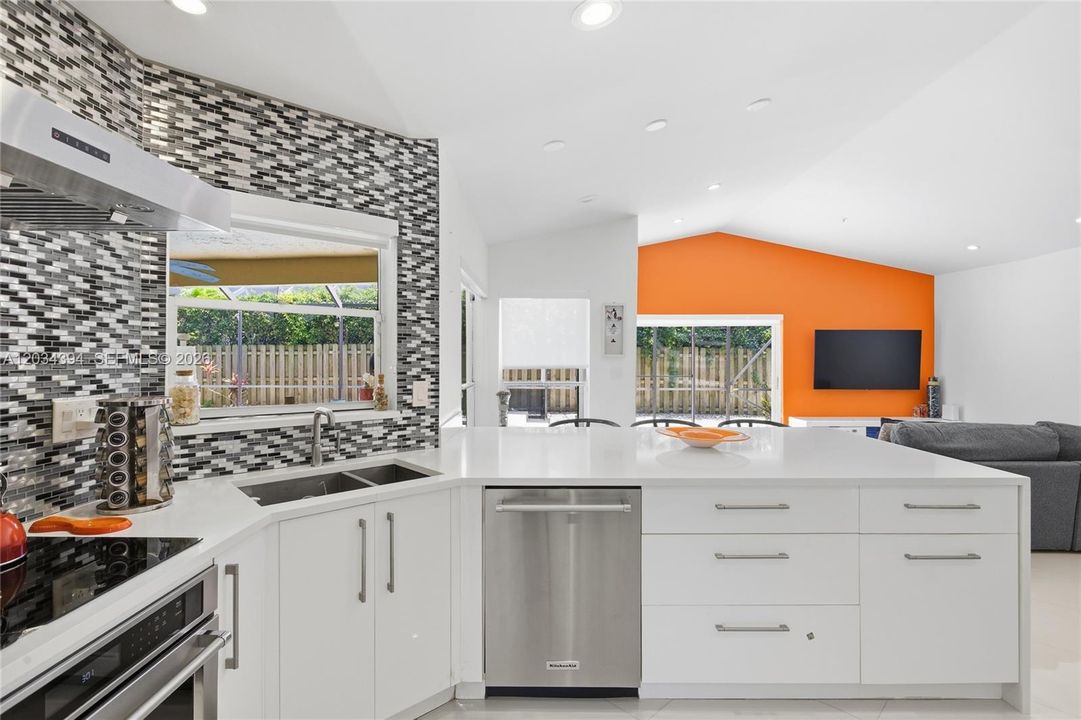 For Sale: $939,900 (4 beds, 3 baths, 2322 Square Feet)