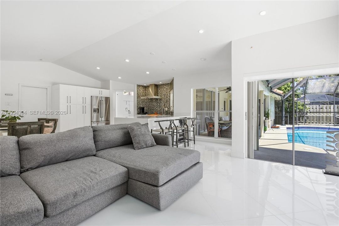 For Sale: $939,900 (4 beds, 3 baths, 2322 Square Feet)