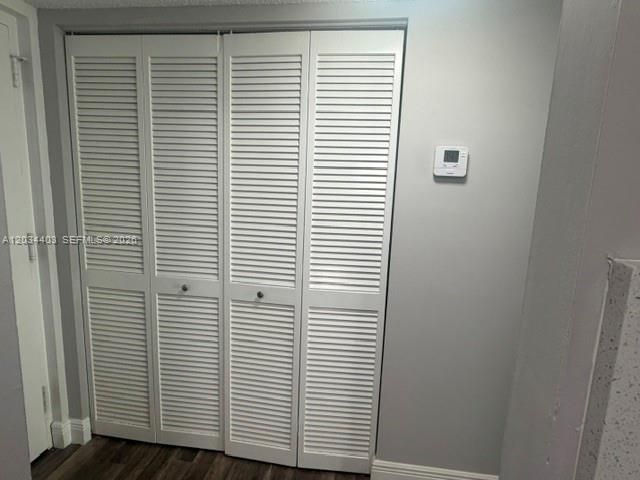 For Sale: $173,900 (2 beds, 1 baths, 850 Square Feet)
