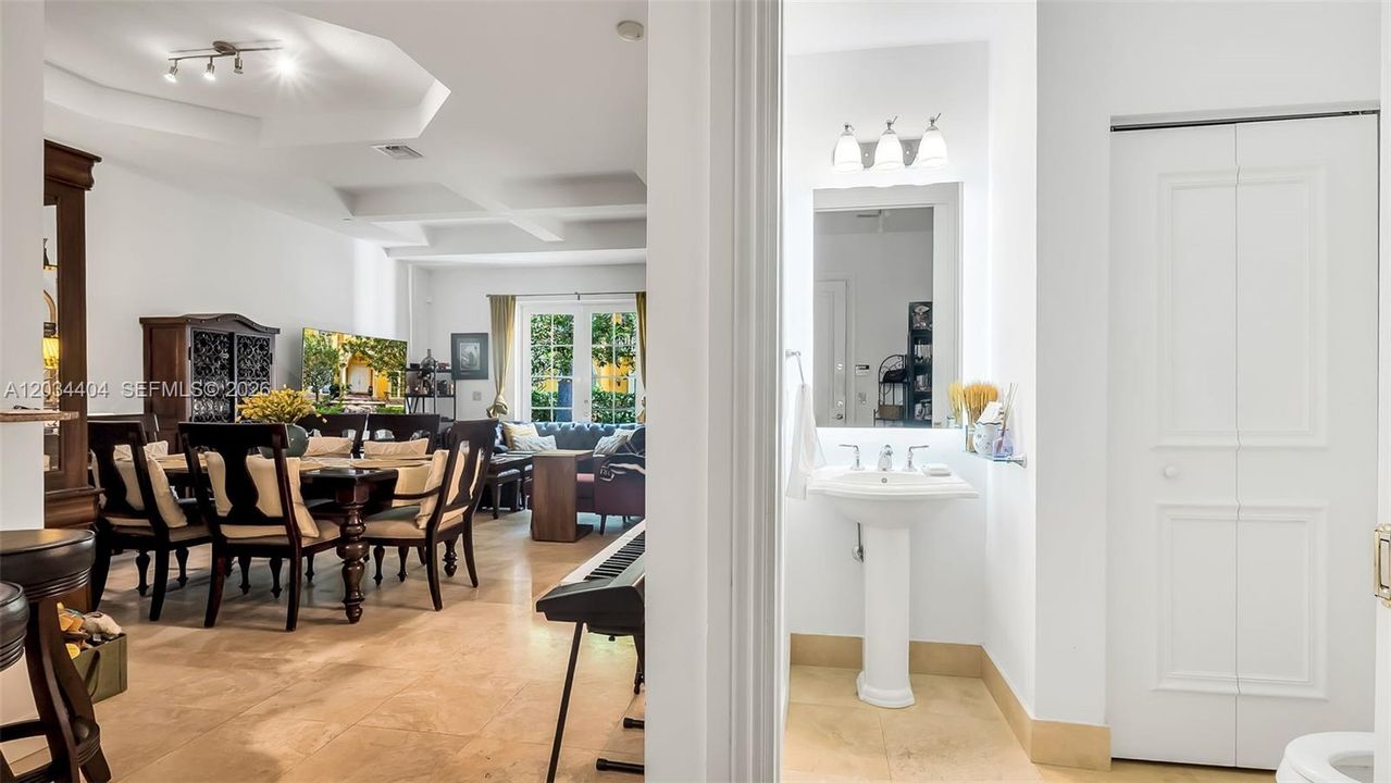 For Sale: $599,000 (3 beds, 2 baths, 2043 Square Feet)