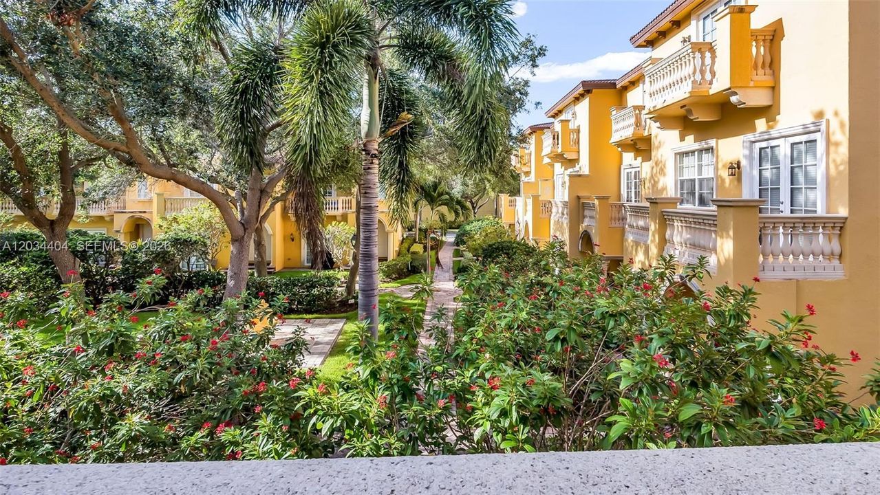 For Sale: $599,000 (3 beds, 2 baths, 2043 Square Feet)