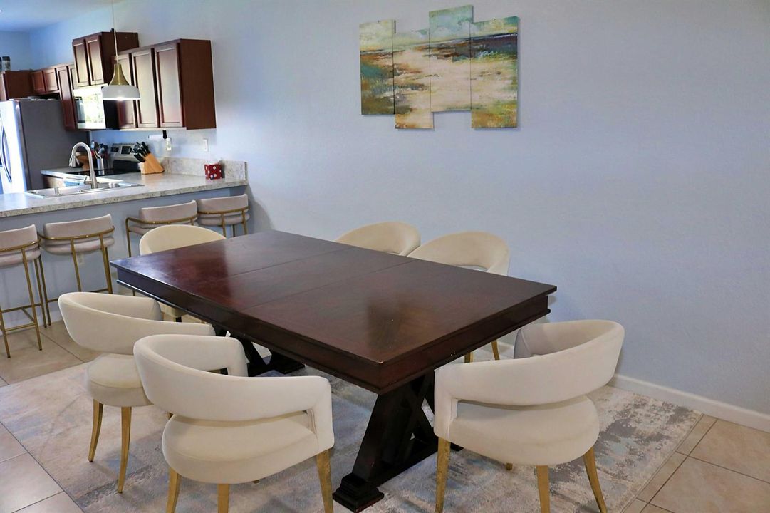 Dining 2