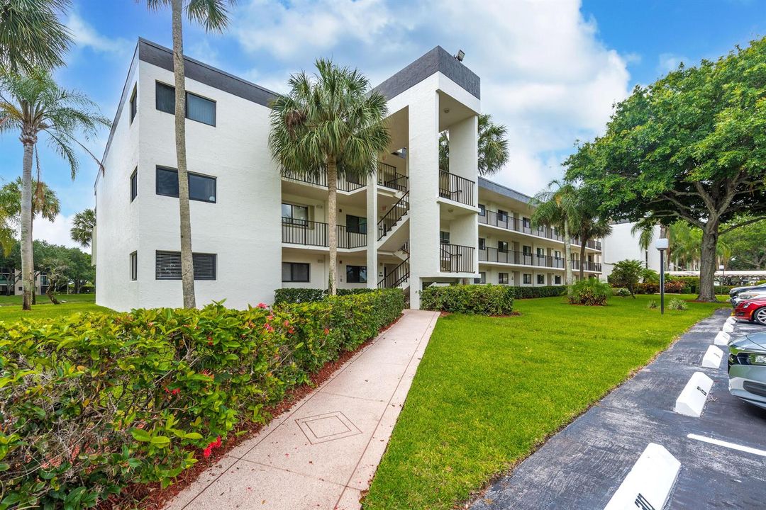 15244LakesofDelrayBlvd#304.DelrayBeach-2