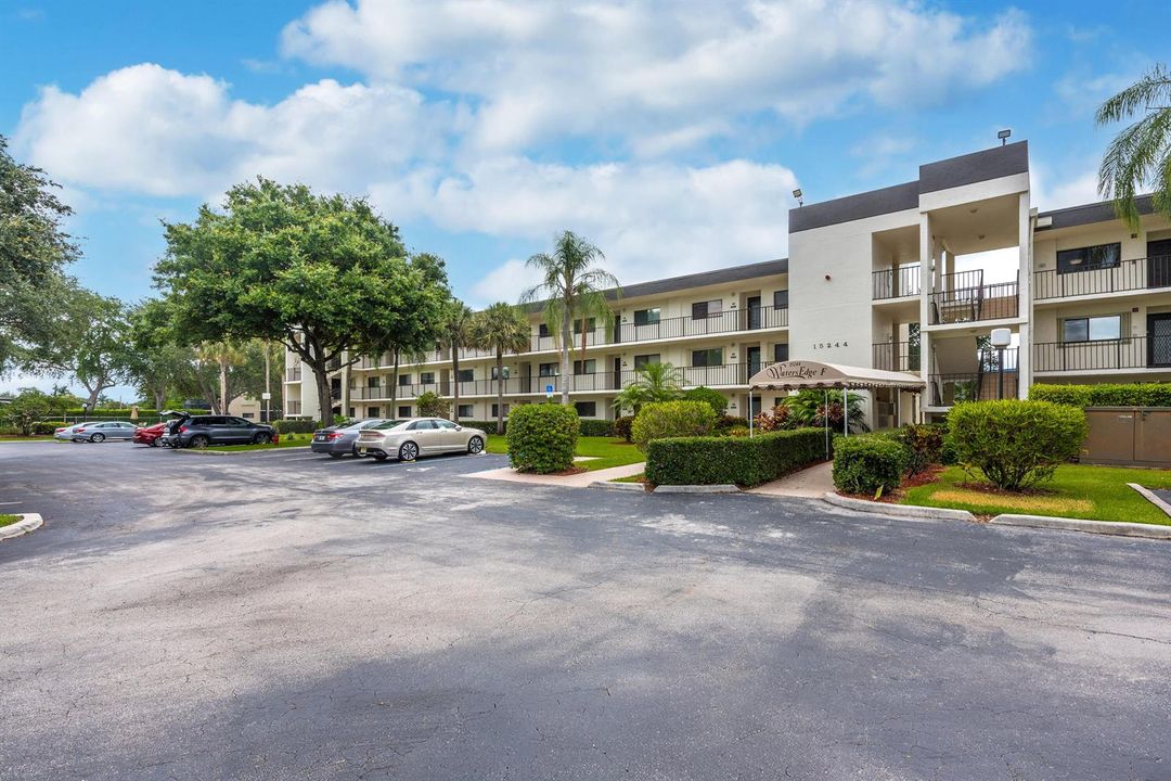 15244LakesofDelrayBlvd#304.DelrayBeach-2