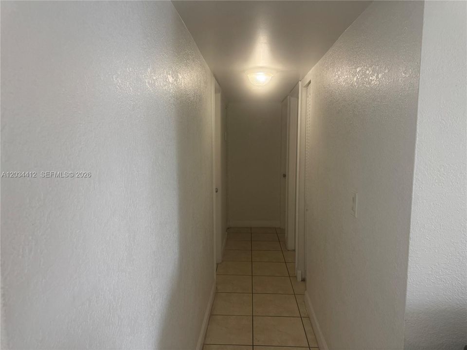 For Rent: $2,175 (2 beds, 2 baths, 904 Square Feet)