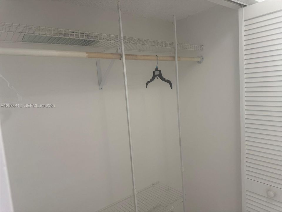 For Rent: $2,175 (2 beds, 2 baths, 904 Square Feet)