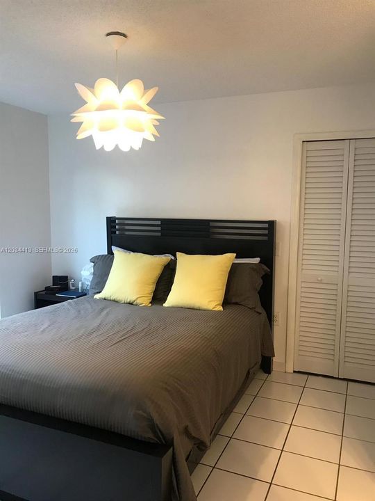 For Rent: $1,875 (1 beds, 1 baths, 610 Square Feet)