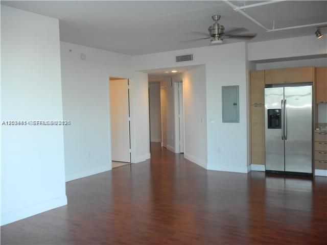 В аренду: $3,300 (2 спален, 2 ванн, 1134 Квадратных фут)