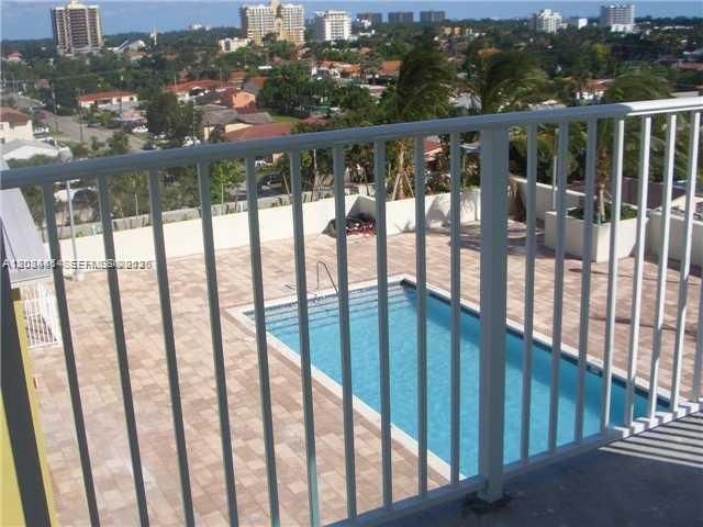 В аренду: $3,300 (2 спален, 2 ванн, 1134 Квадратных фут)