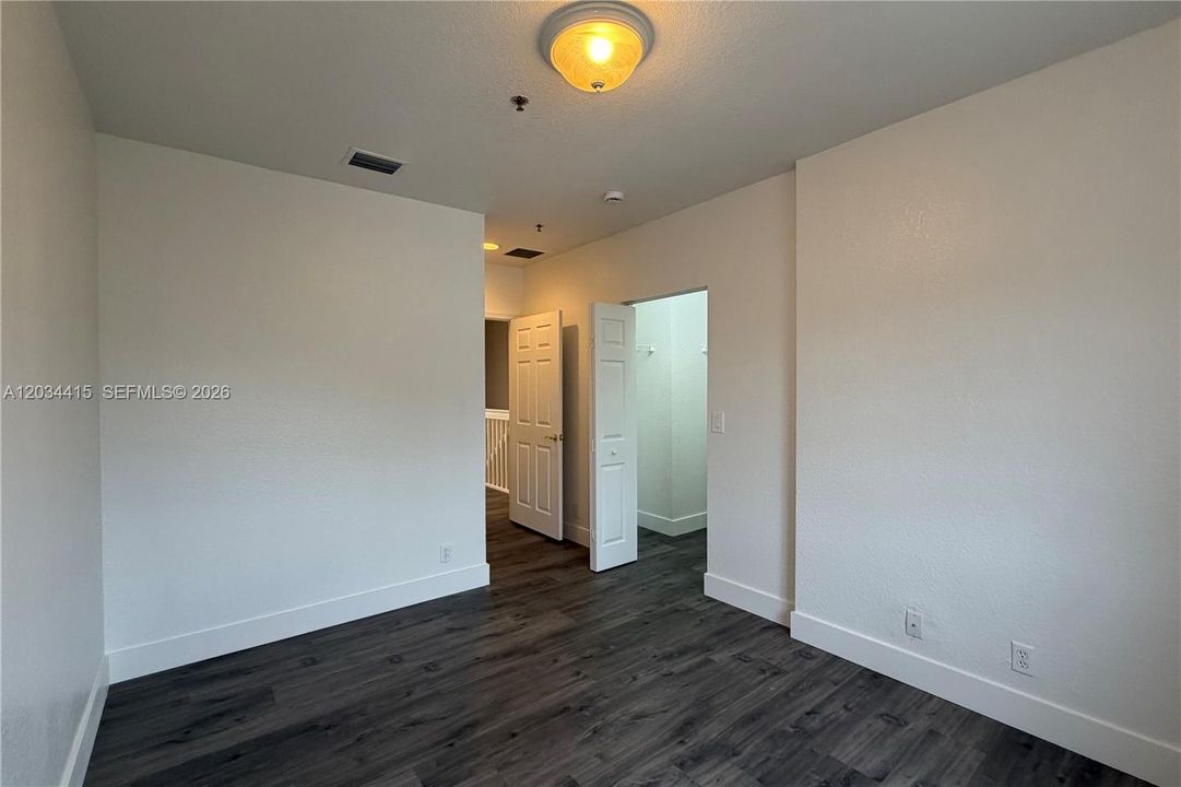 For Sale: $519,000 (3 beds, 2 baths, 1837 Square Feet)