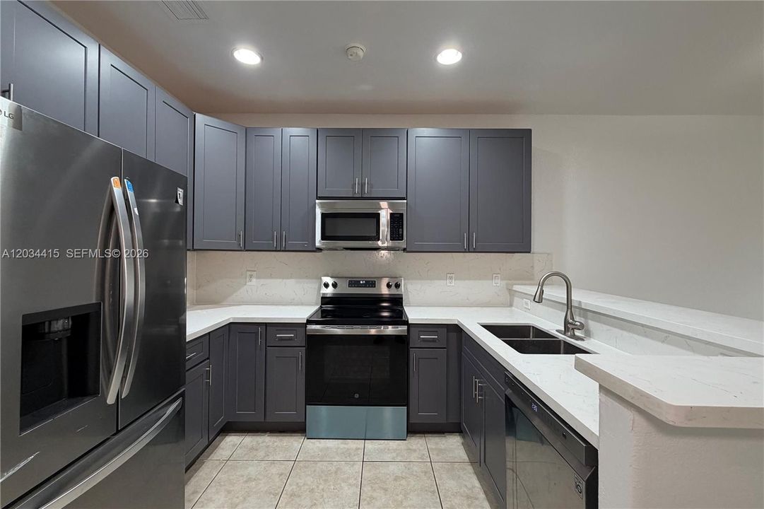 For Sale: $519,000 (3 beds, 2 baths, 1837 Square Feet)
