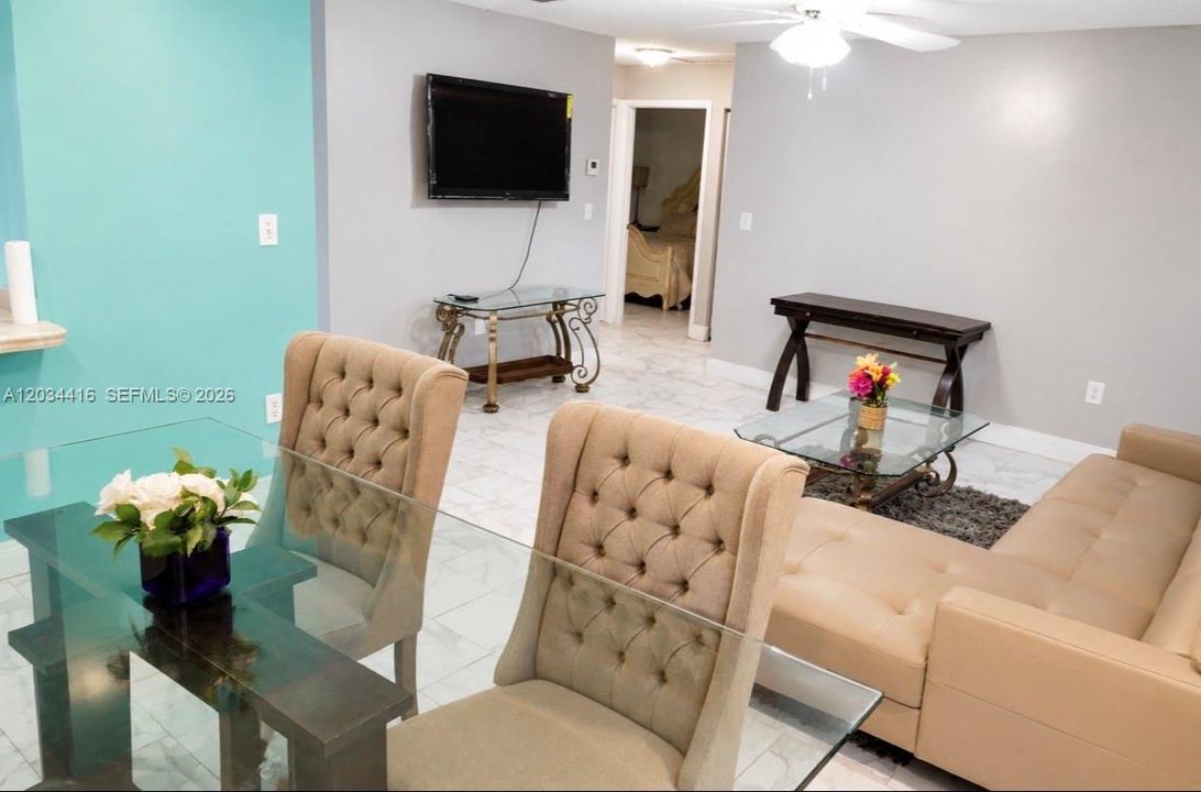 For Sale: $415,000 (3 beds, 2 baths, 870 Square Feet)