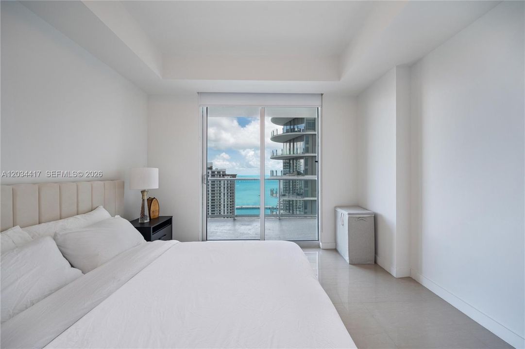 En Venta: $699,000 (2 camas, 2 baños, 1005 Pies cuadrados)