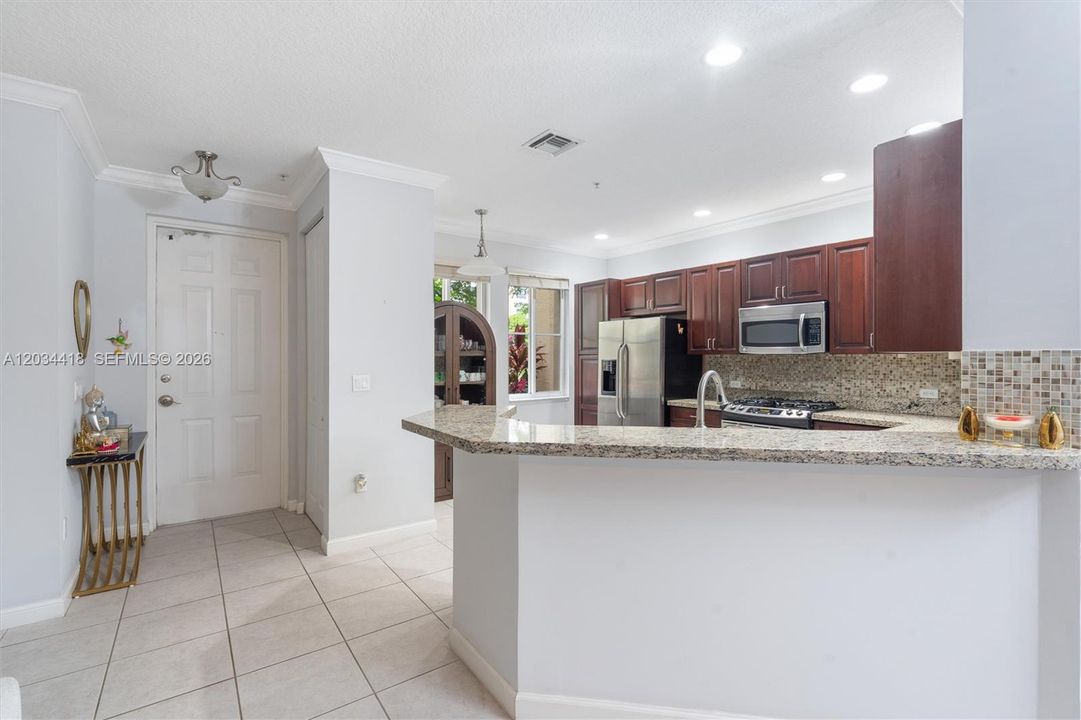 For Rent: $3,500 (2 beds, 2 baths, 1753 Square Feet)