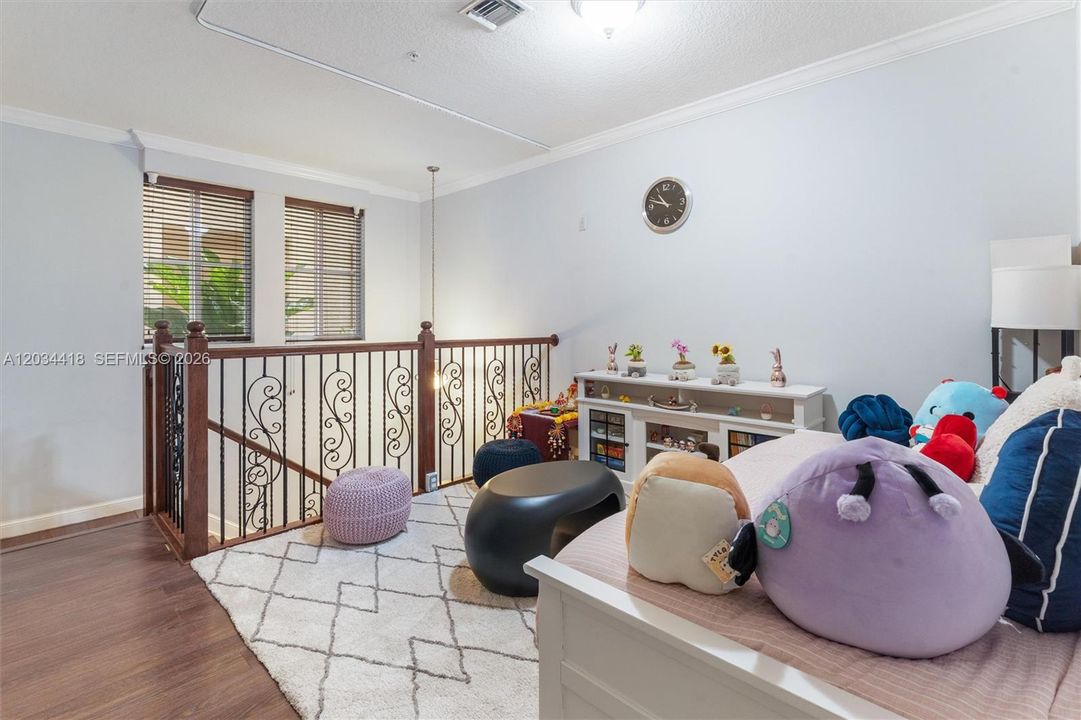 For Rent: $3,500 (2 beds, 2 baths, 1753 Square Feet)