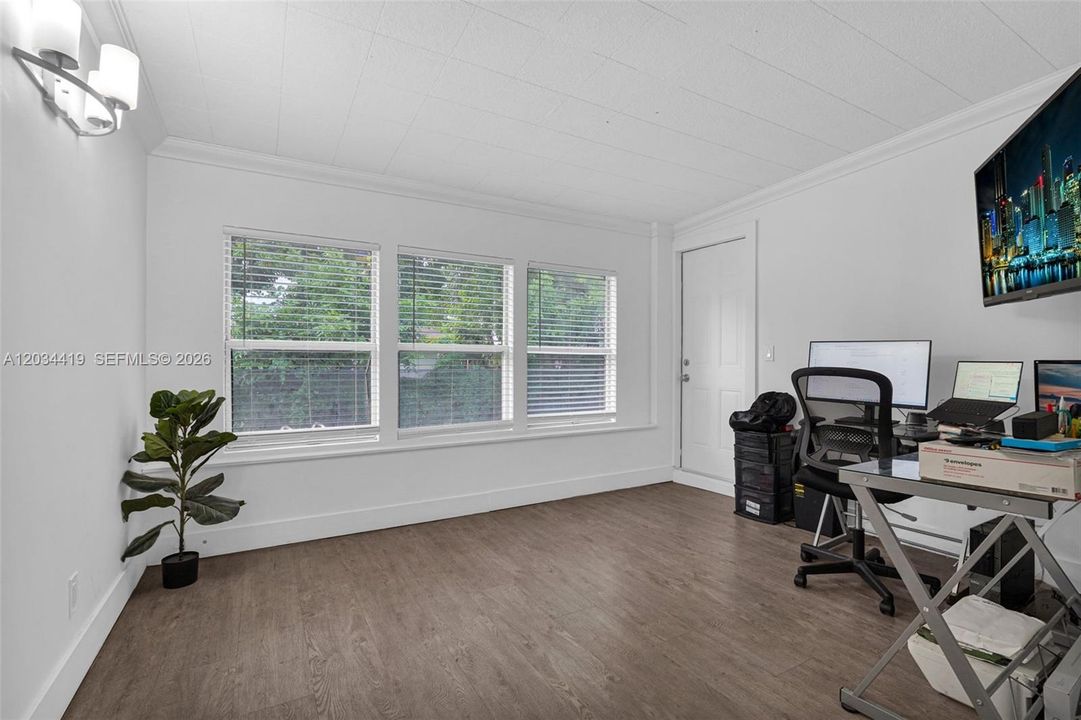 For Sale: $495,000 (3 beds, 2 baths, 1728 Square Feet)