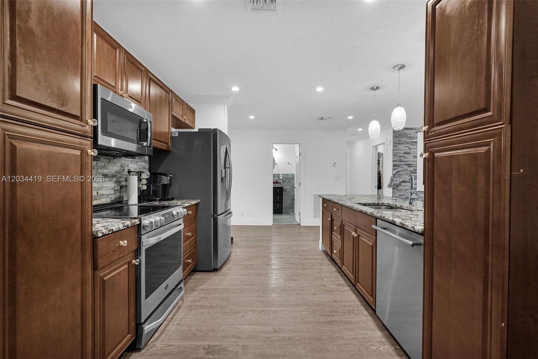 For Sale: $495,000 (3 beds, 2 baths, 1728 Square Feet)