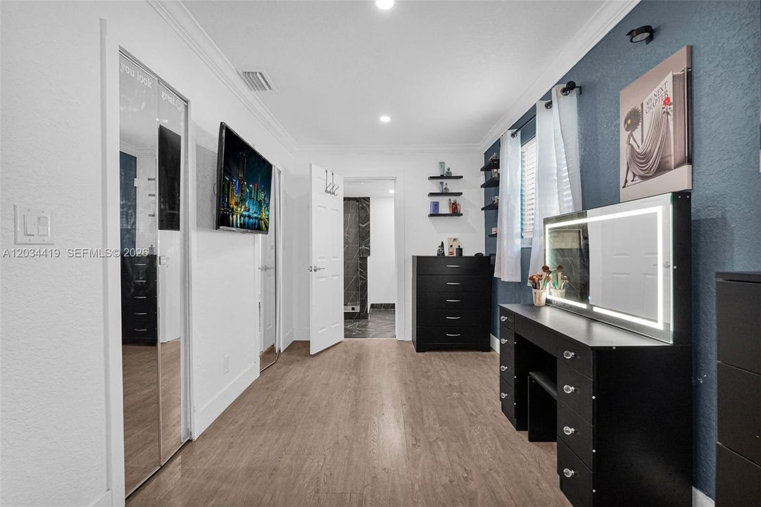 For Sale: $495,000 (3 beds, 2 baths, 1728 Square Feet)