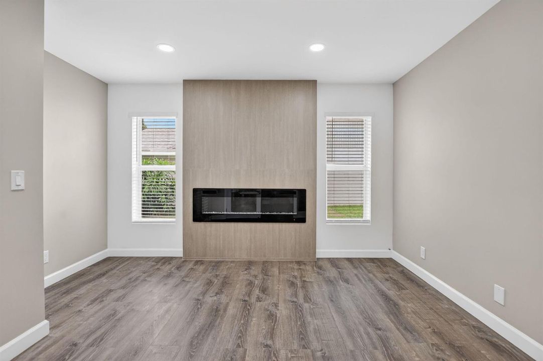 4th Bedroom / Office / Family Room