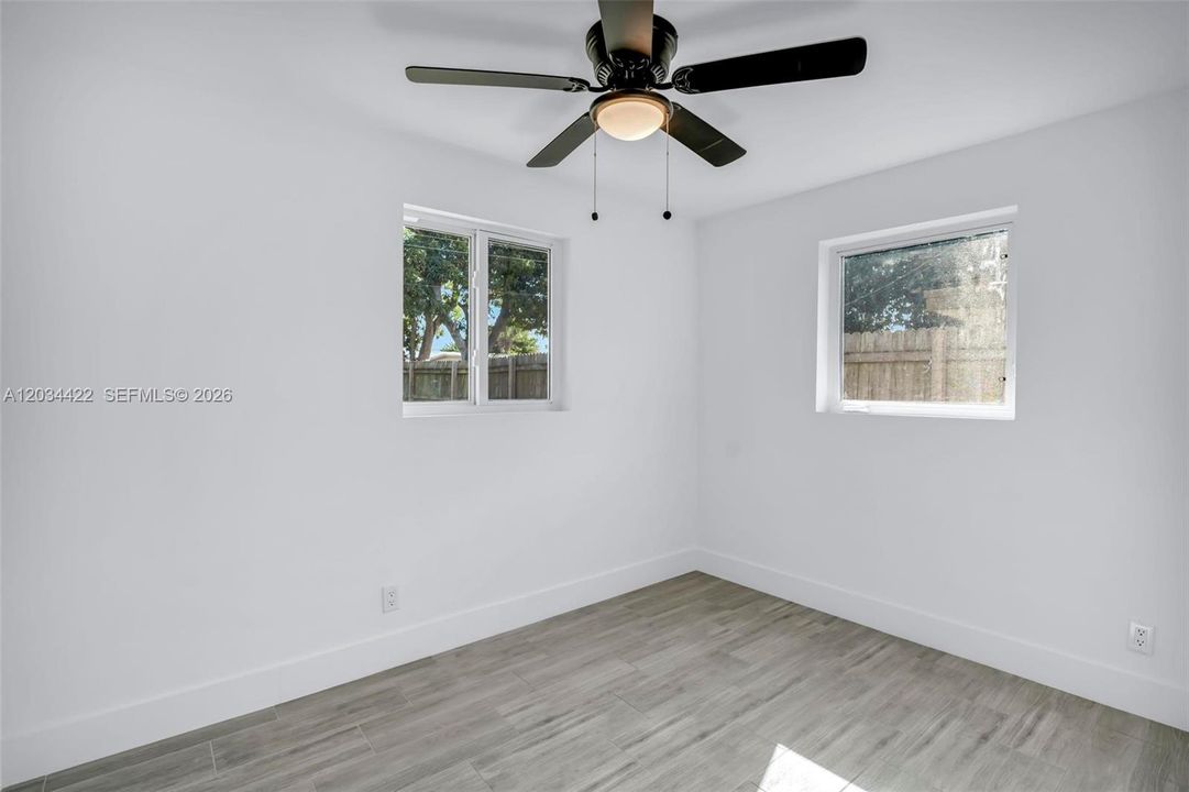 For Rent: $3,300 (3 beds, 2 baths, 828 Square Feet)