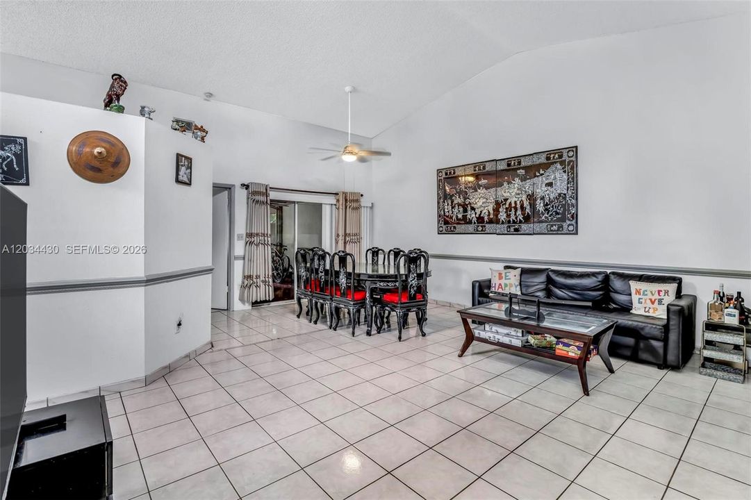 For Sale: $550,000 (3 beds, 2 baths, 1648 Square Feet)