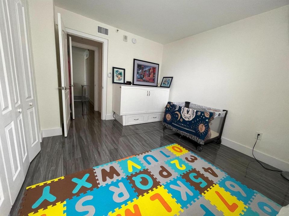 guest bedroom