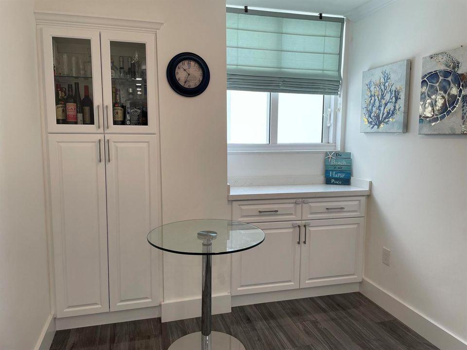 breakfast nook