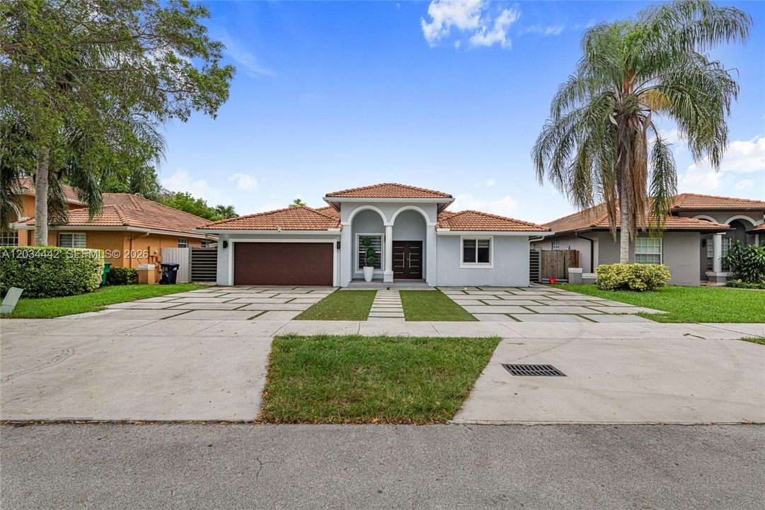 For Sale: $780,000 (4 beds, 3 baths, 1908 Square Feet)