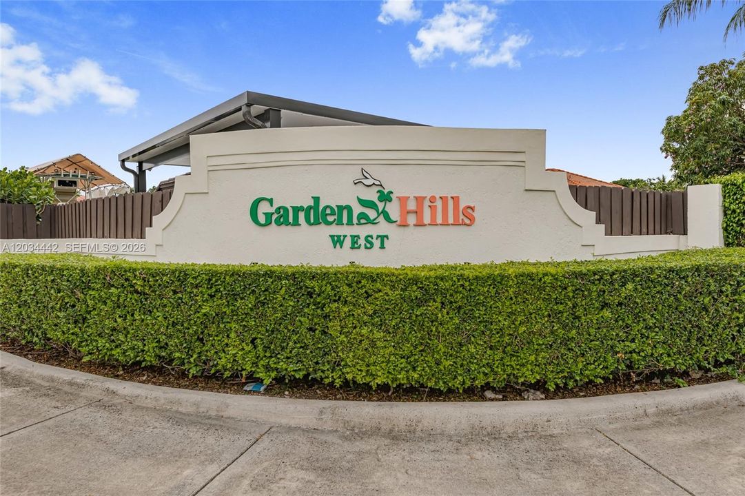 For Sale: $780,000 (4 beds, 3 baths, 1908 Square Feet)