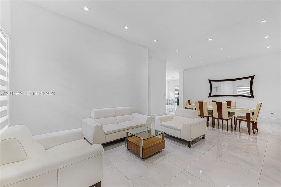 For Sale: $780,000 (4 beds, 3 baths, 1908 Square Feet)