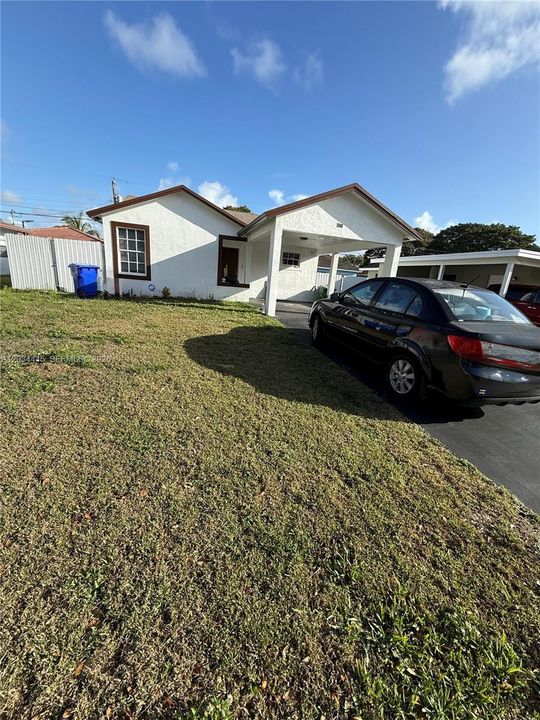 En Venta: $440,000 (3 camas, 2 baños, 991 Pies cuadrados)