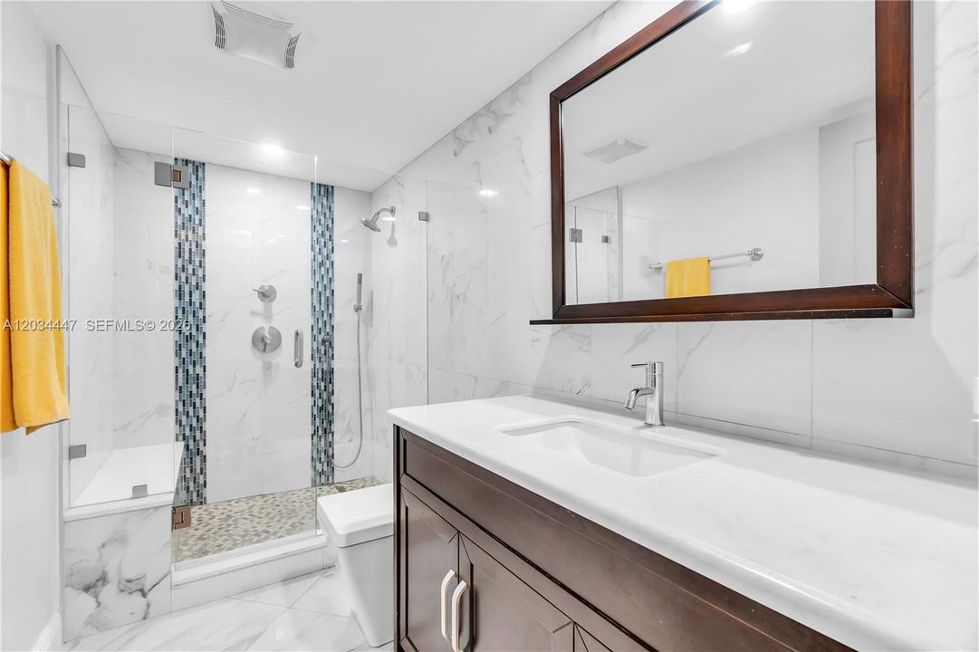 На продажу: $679,000 (2 спален, 2 ванн, 1620 Квадратных фут)