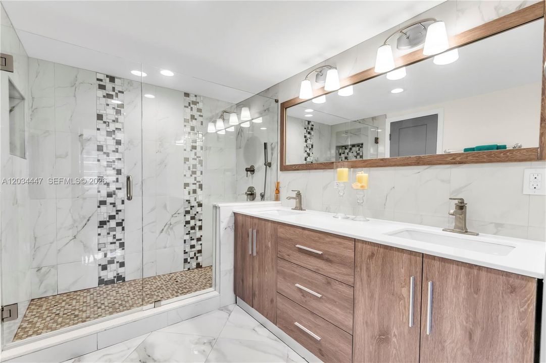 На продажу: $679,000 (2 спален, 2 ванн, 1620 Квадратных фут)