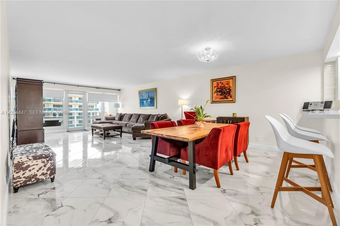 На продажу: $679,000 (2 спален, 2 ванн, 1620 Квадратных фут)