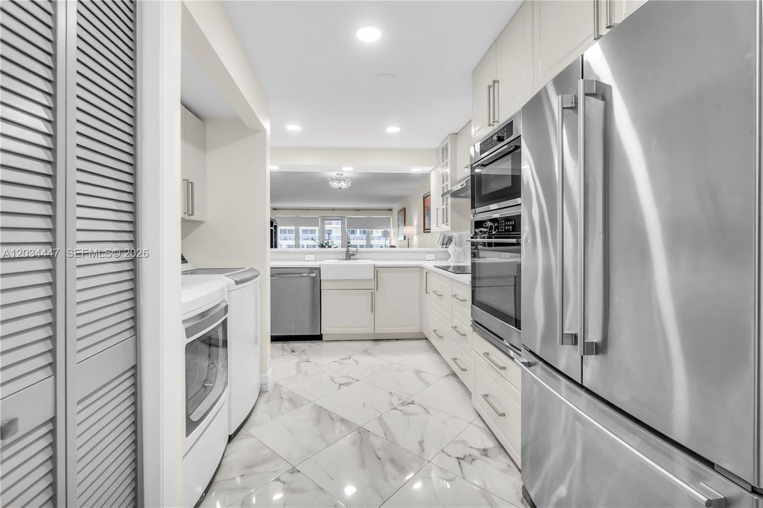 На продажу: $679,000 (2 спален, 2 ванн, 1620 Квадратных фут)