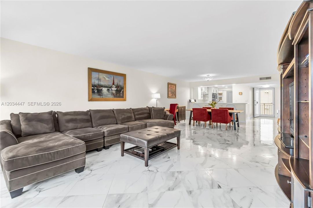 На продажу: $679,000 (2 спален, 2 ванн, 1620 Квадратных фут)