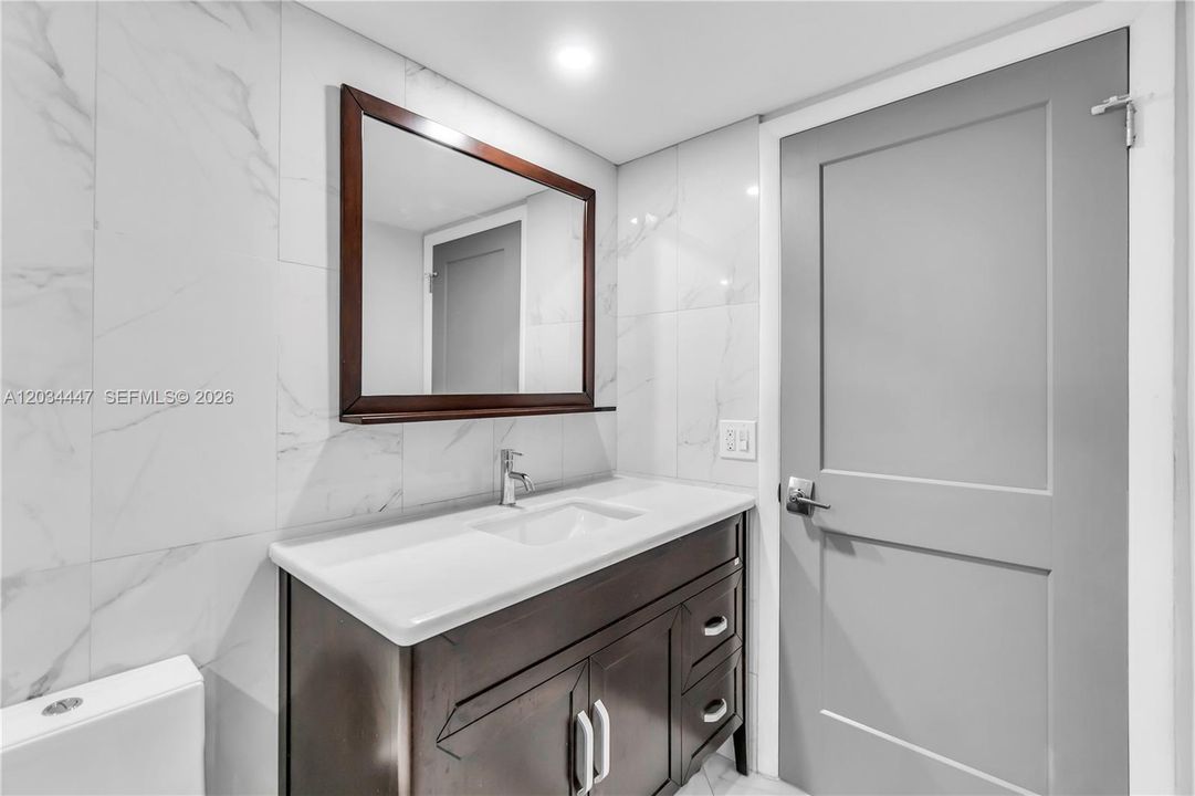 На продажу: $679,000 (2 спален, 2 ванн, 1620 Квадратных фут)