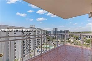 For Sale: $199,000 (2 beds, 2 baths, 1113 Square Feet)