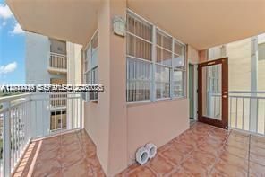For Sale: $199,000 (2 beds, 2 baths, 1113 Square Feet)