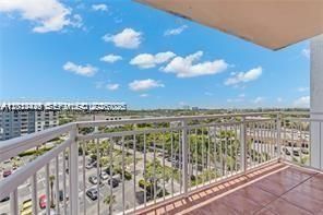 For Sale: $199,000 (2 beds, 2 baths, 1113 Square Feet)