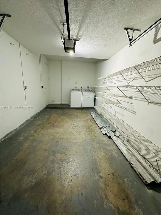 For Sale: $284,900 (2 beds, 2 baths, 1120 Square Feet)