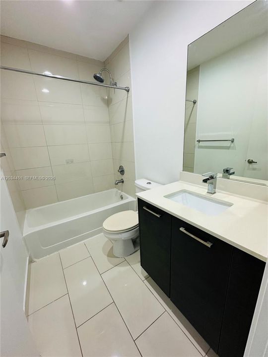 For Sale: $284,900 (2 beds, 2 baths, 1120 Square Feet)