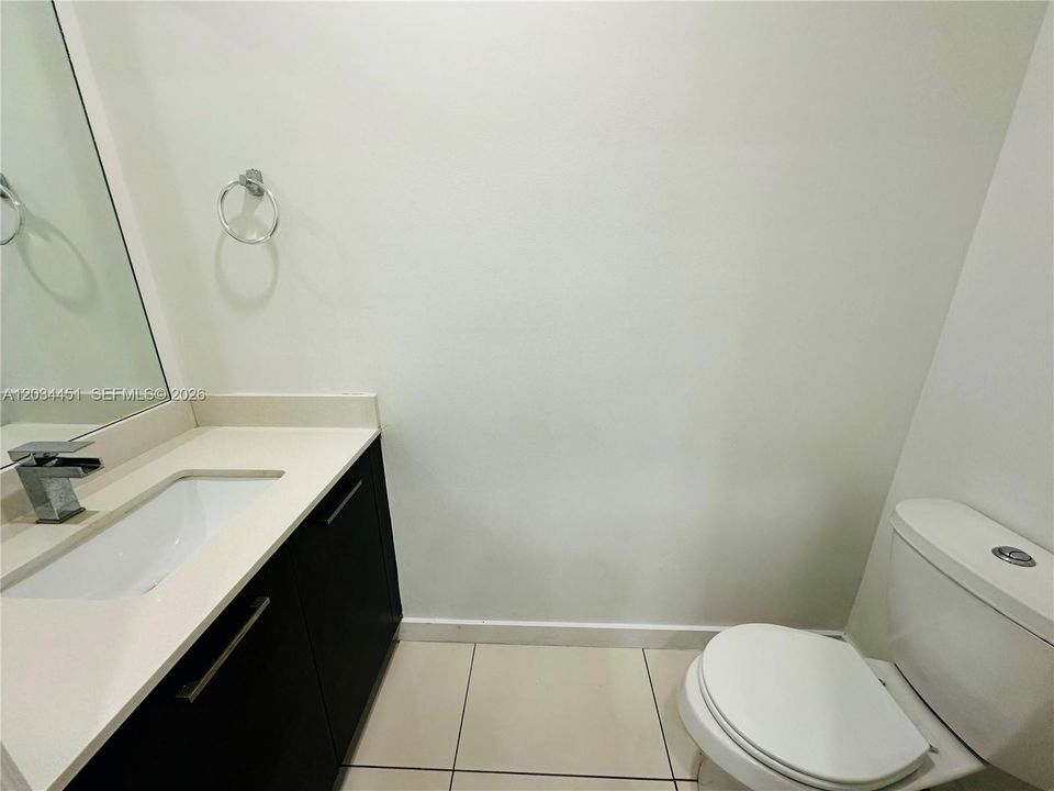 For Sale: $284,900 (2 beds, 2 baths, 1120 Square Feet)