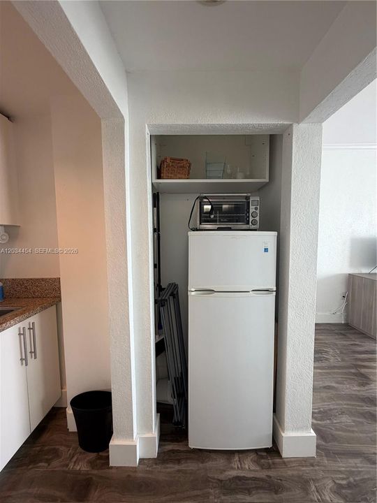 For Sale: $245,000 (0 beds, 1 baths, 440 Square Feet)