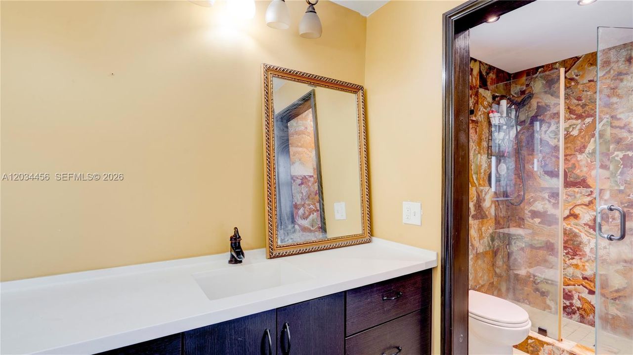 For Sale: $445,000 (2 beds, 2 baths, 1200 Square Feet)