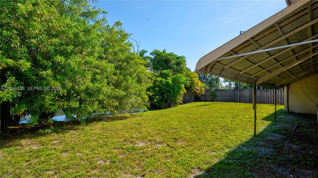 For Sale: $445,000 (2 beds, 2 baths, 1200 Square Feet)